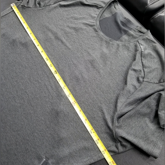 Lululemon Fast Free Short Sleeve Performance Gray Shirt Men's Size Medium - Picture 6 of 7